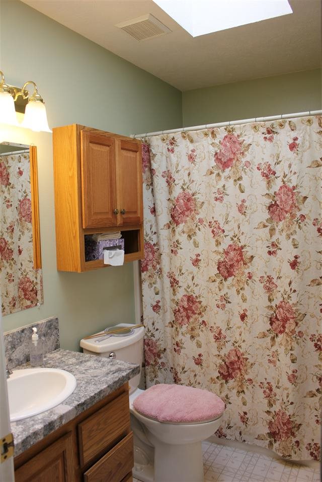428 E 7th - Photo 16