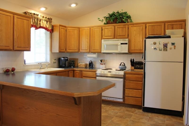 428 E 7th - Photo 5