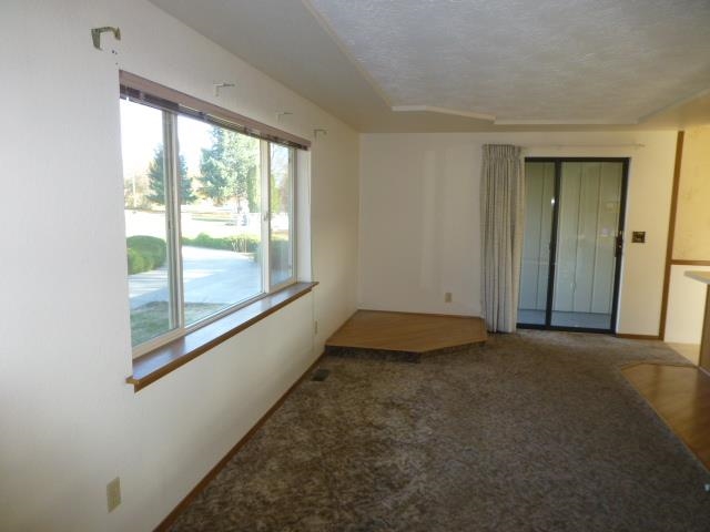 14418 E Main Ave - Photo 3