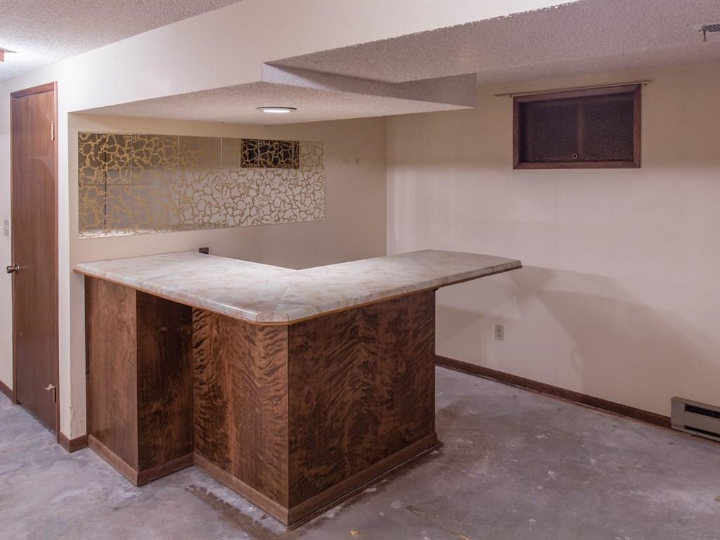 9614 E 9TH Ave - Photo 13