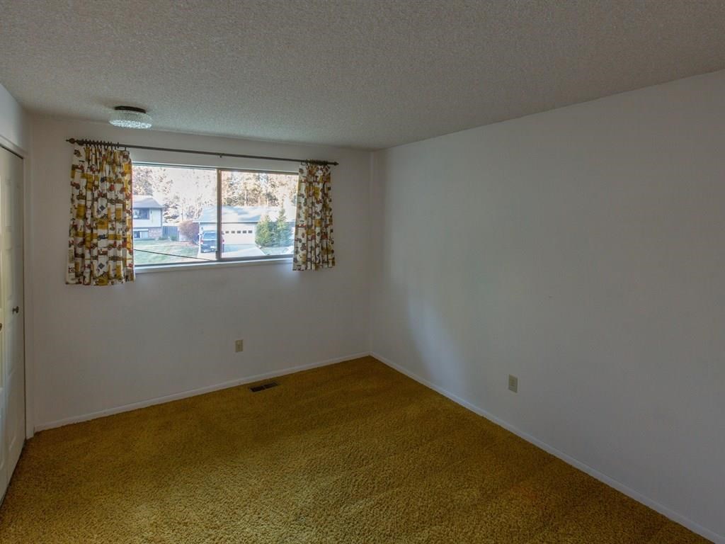 9614 E 9TH Ave - Photo 6