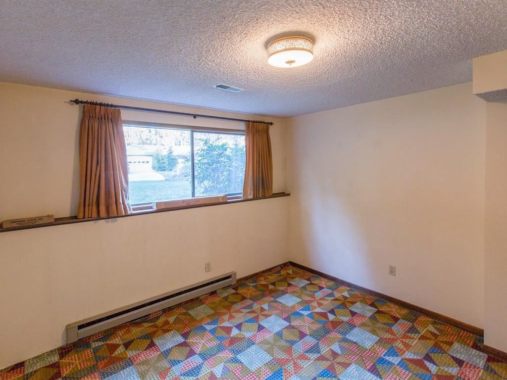 9614 E 9TH Ave - Photo 10