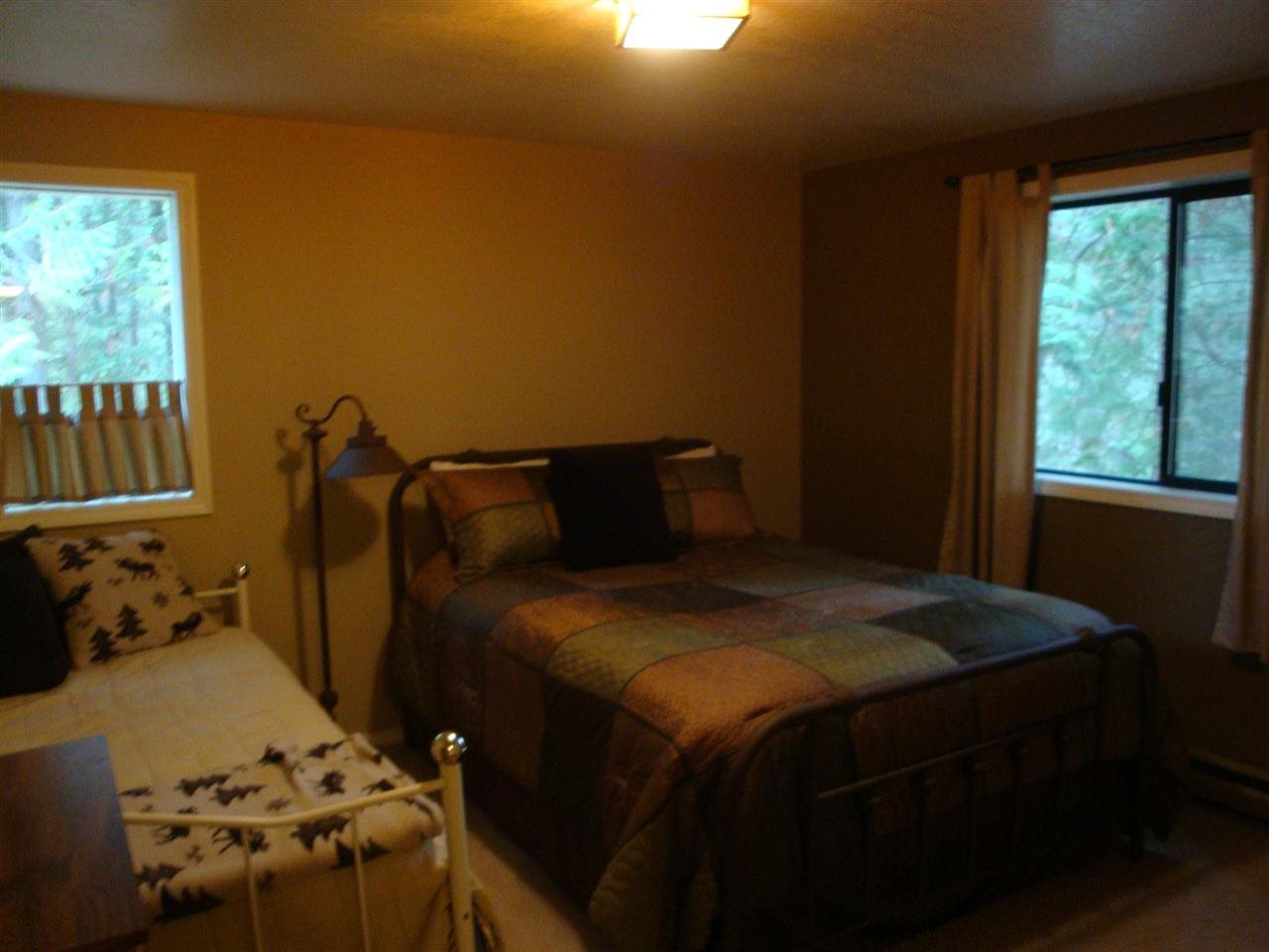 902 Larch Ln - Photo 13