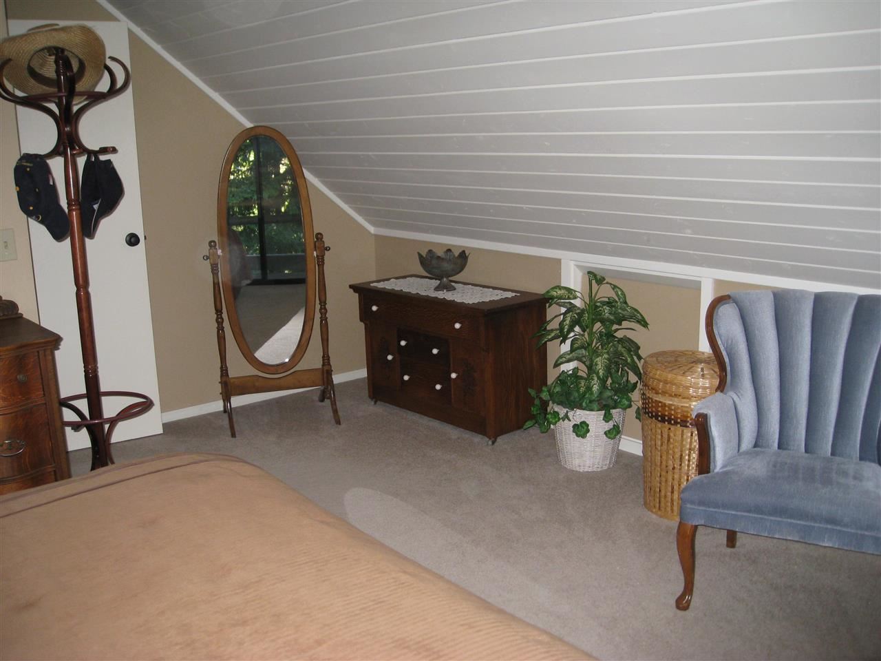902 Larch Ln - Photo 17