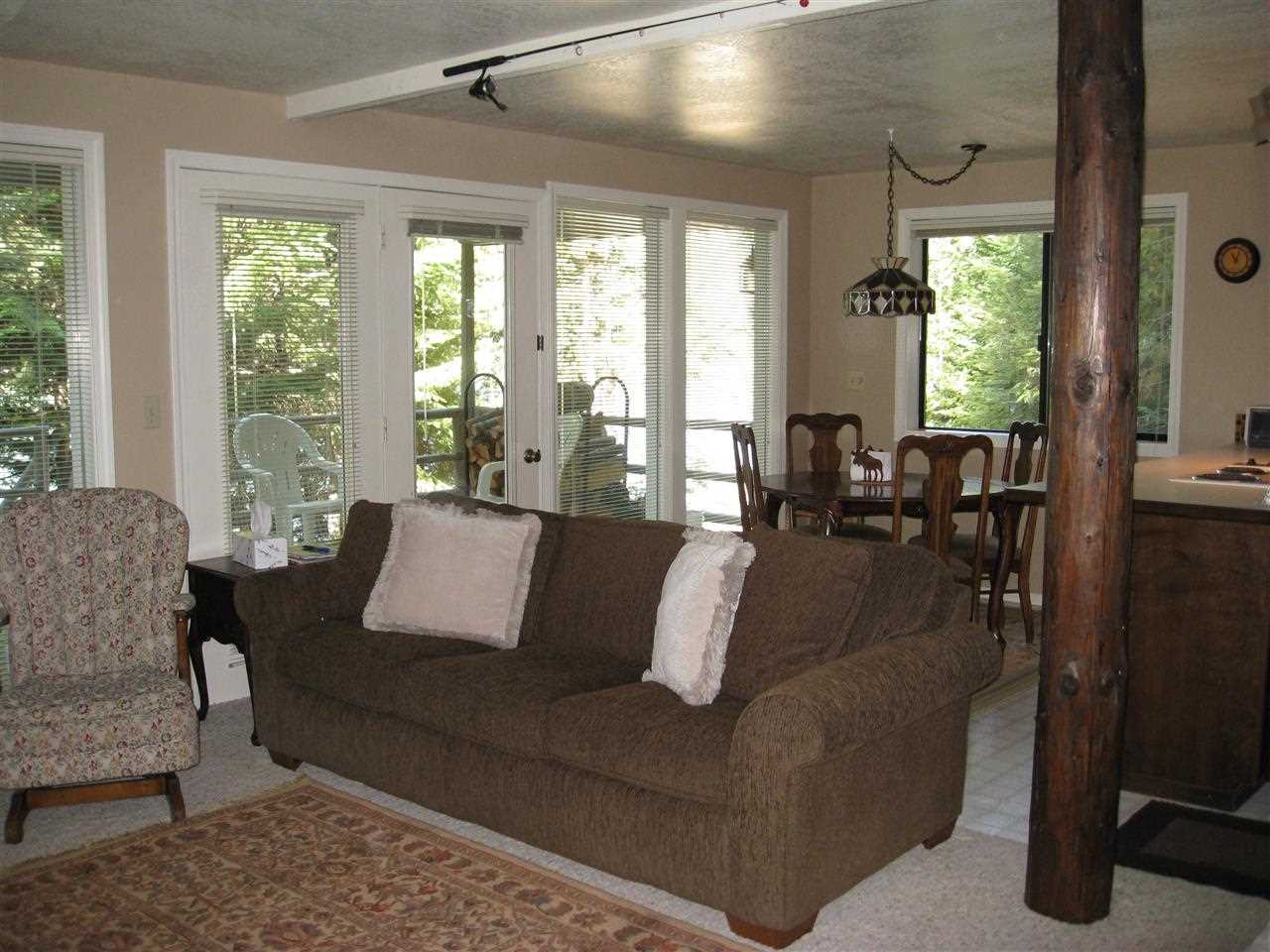 902 Larch Ln - Photo 10
