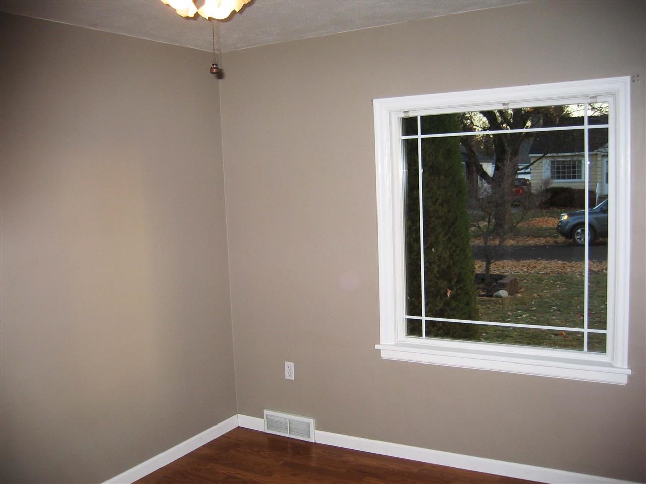 721 E 39th Ave - Photo 12
