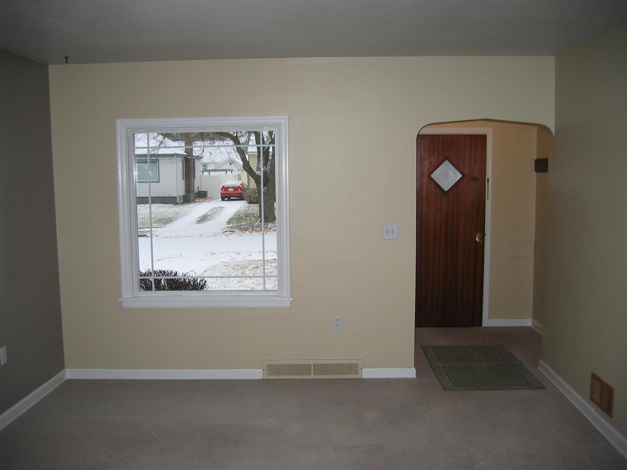 721 E 39th Ave - Photo 4