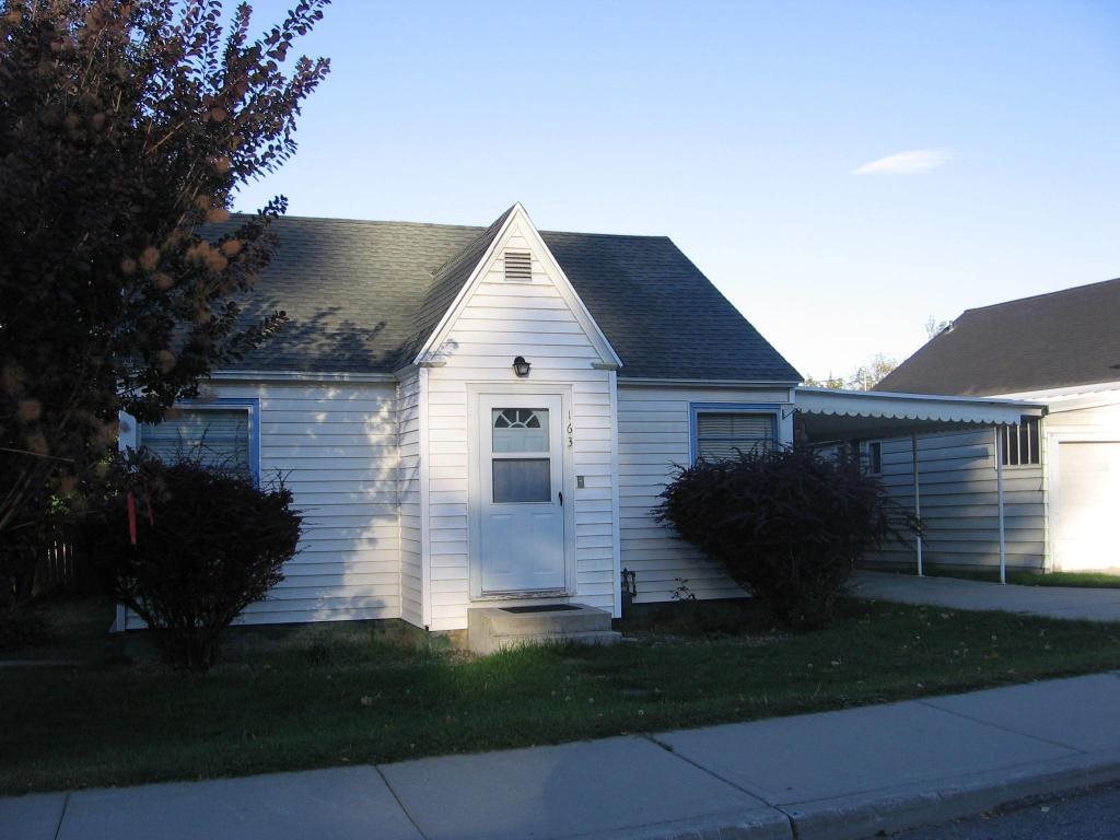 163 N Hofstetter St - Photo 2