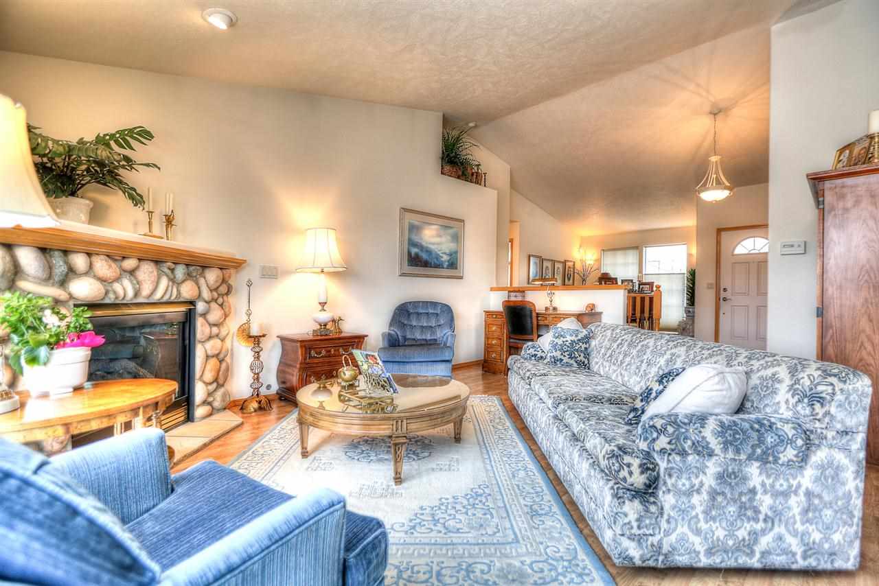 19303 E Riverwalk Ln - Photo 4