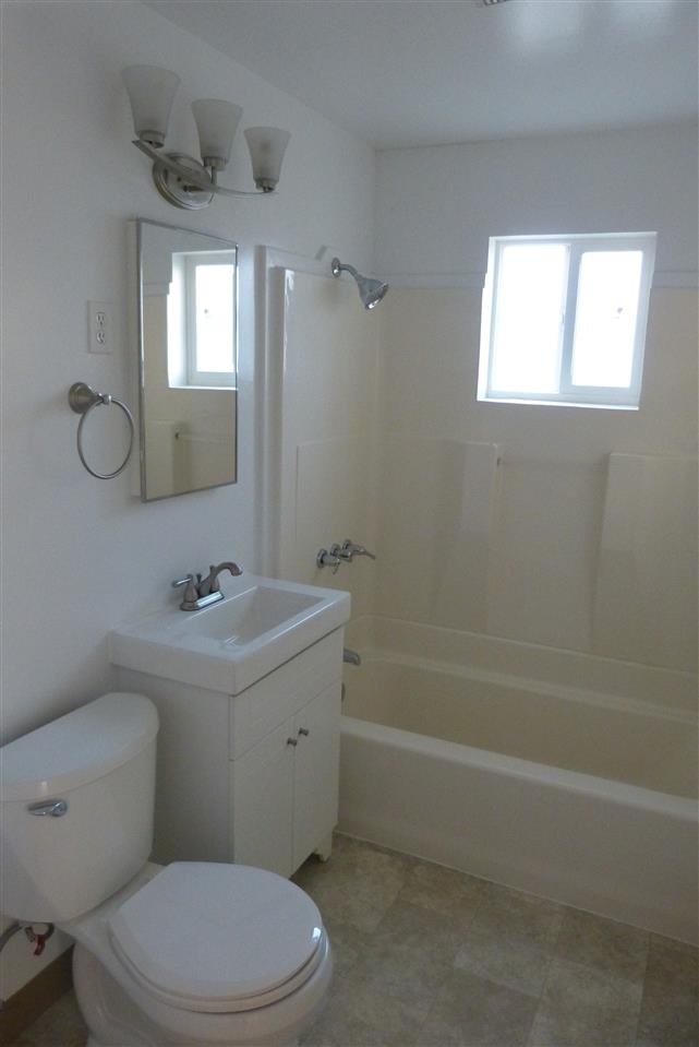 5809 N Oak St - Photo 11