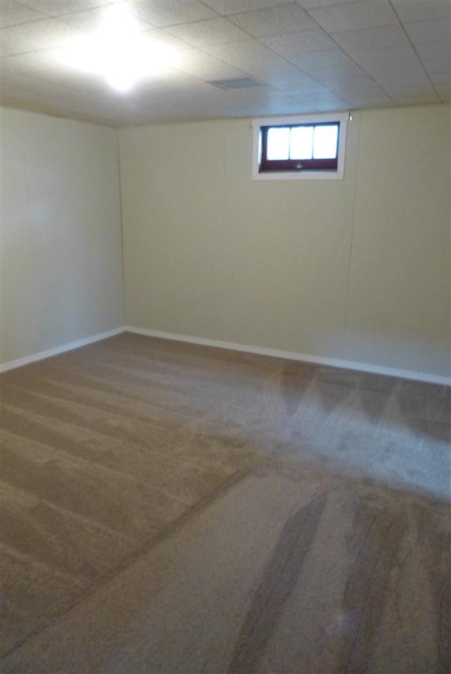 5809 N Oak St - Photo 12