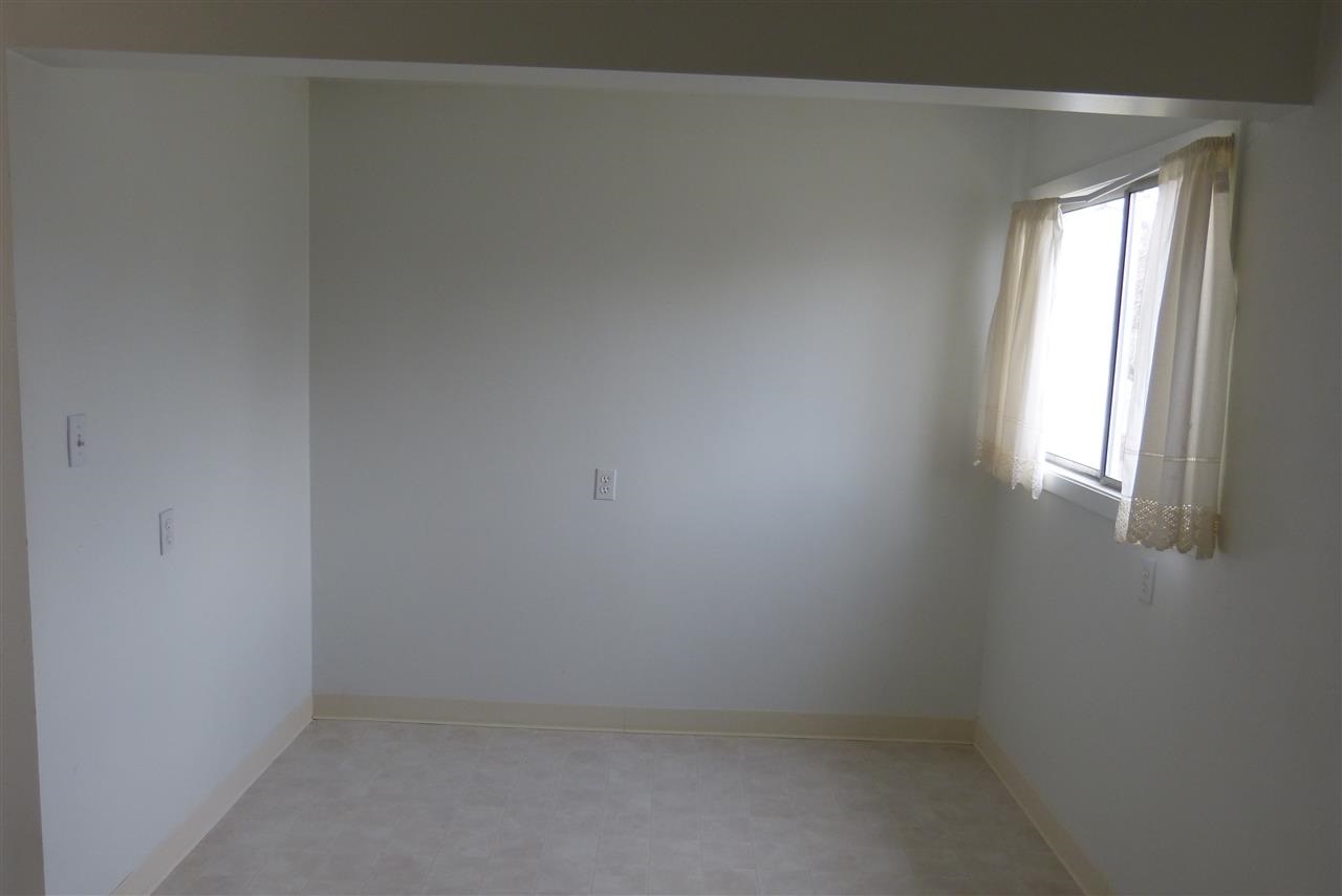 5809 N Oak St - Photo 16
