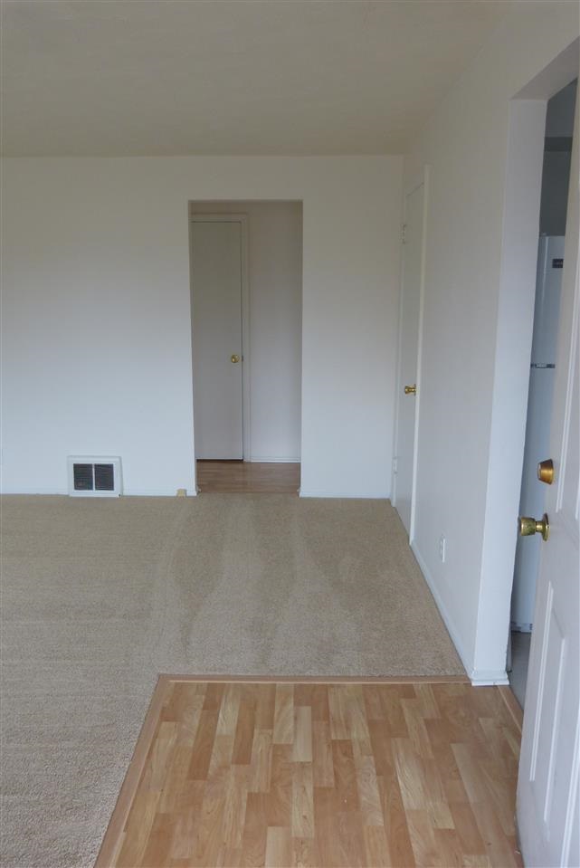 5809 N Oak St - Photo 3