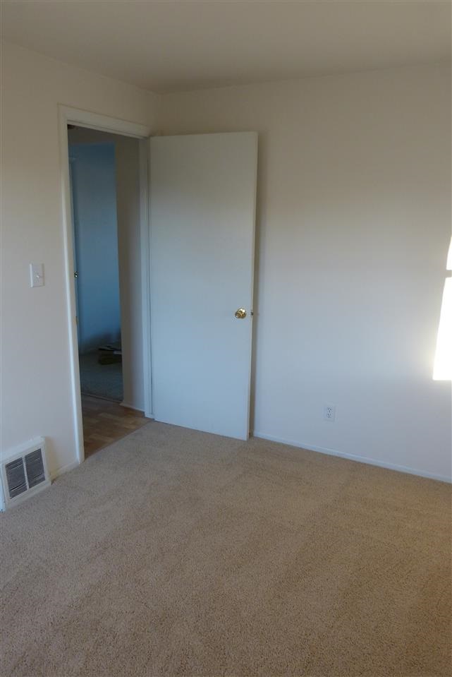 5809 N Oak St - Photo 7