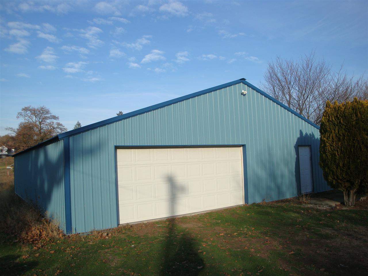 8809 E Main Ave - Photo 3