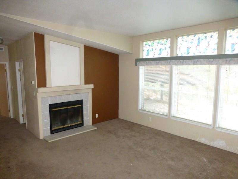 4229E Hesseltine Rd - Photo 3