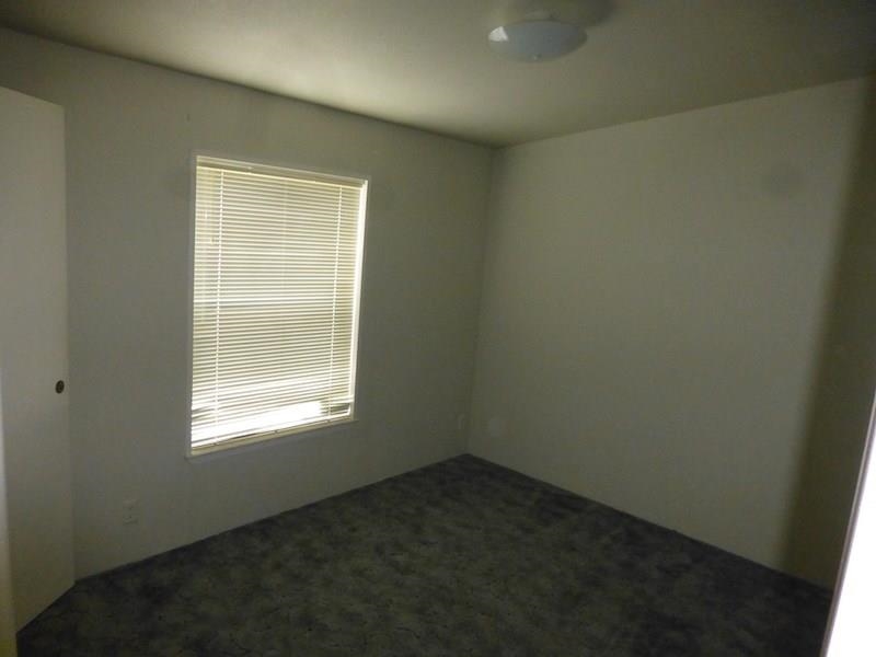 4229E Hesseltine Rd - Photo 9