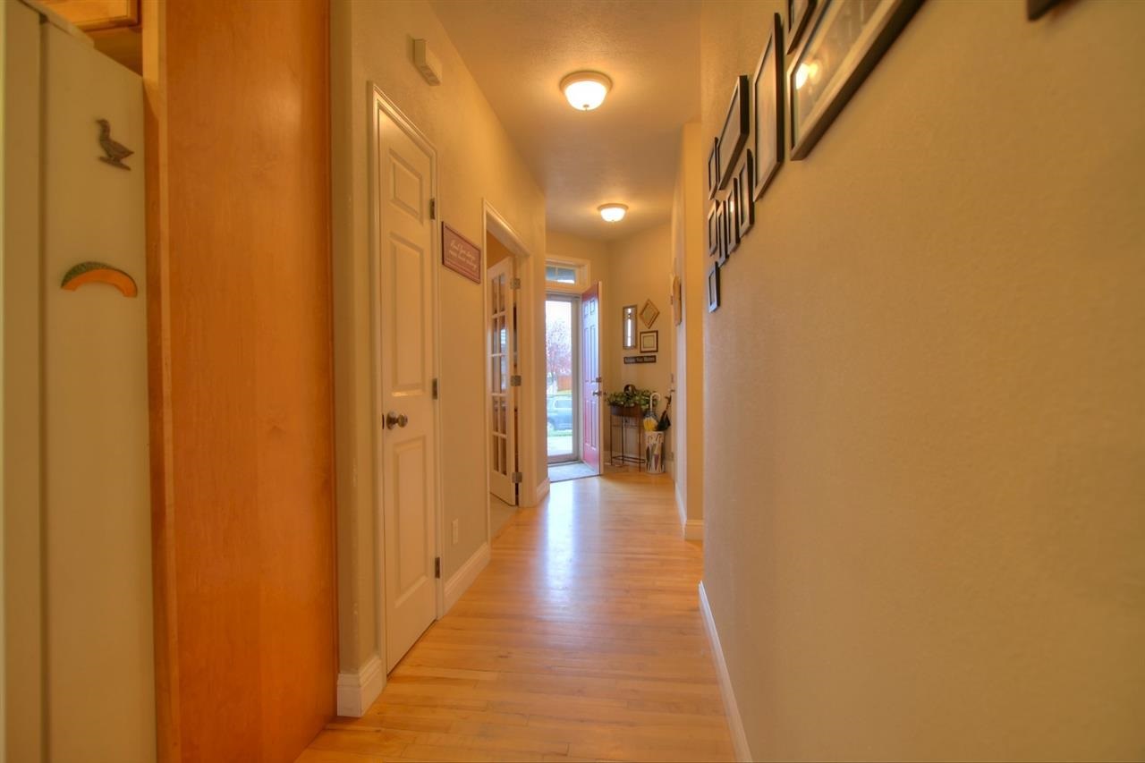 601 Golden Hills Dr - Photo 14