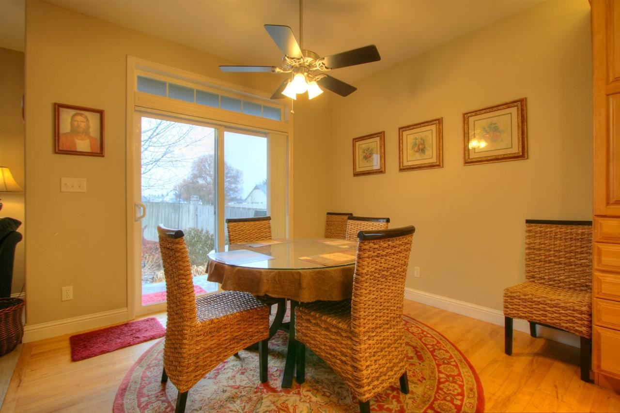 601 Golden Hills Dr - Photo 6