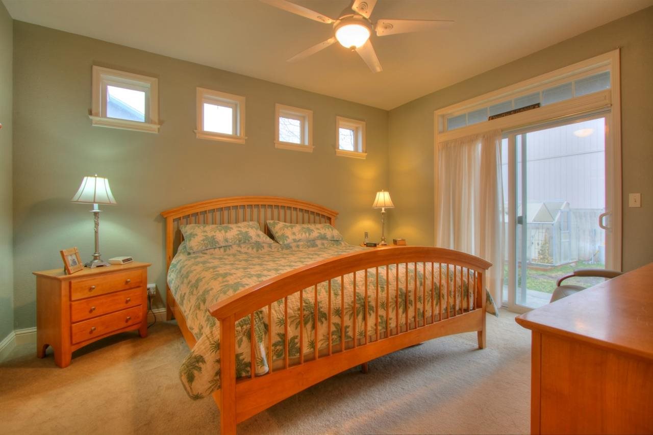 601 Golden Hills Dr - Photo 10