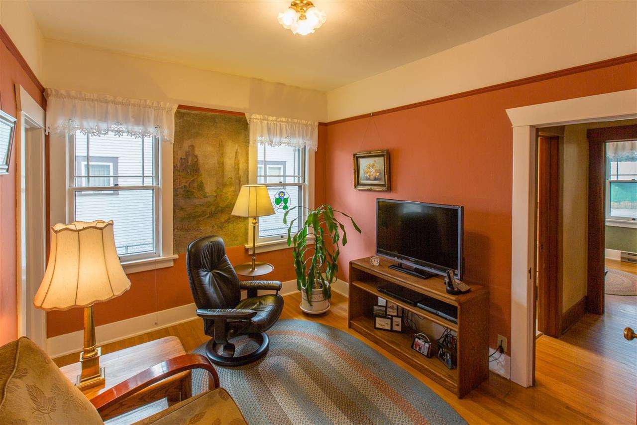 3701 N Normandie St - Photo 9
