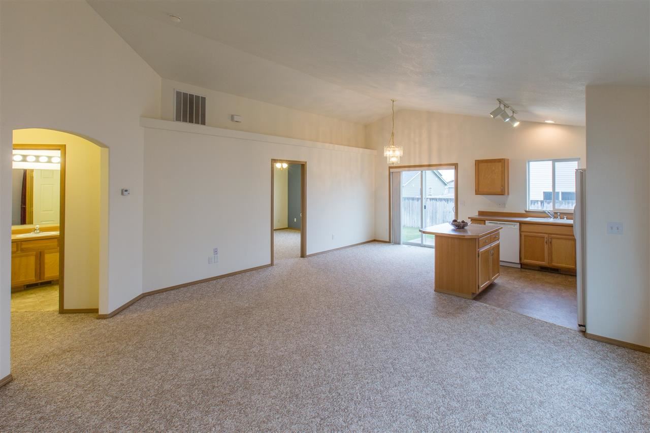 10112 W Barberry Ave - Photo 4