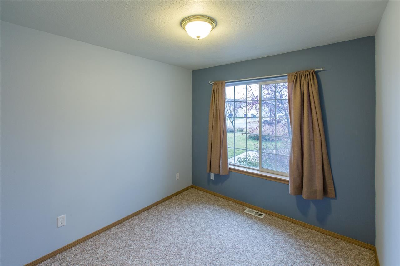 10112 W Barberry Ave - Photo 10