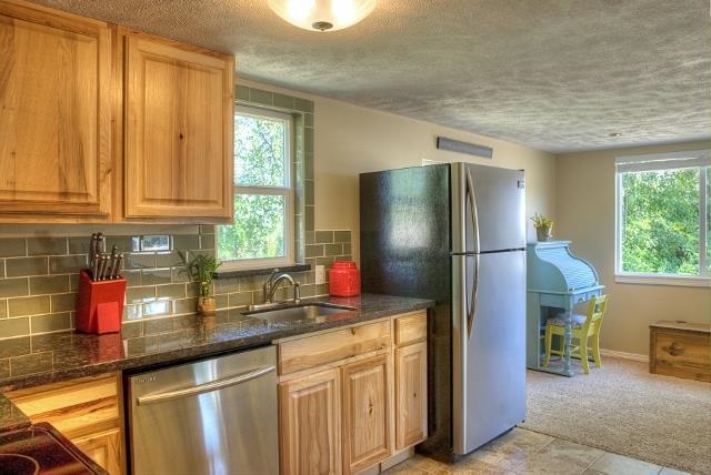 501 W Holland Ave - Photo 9