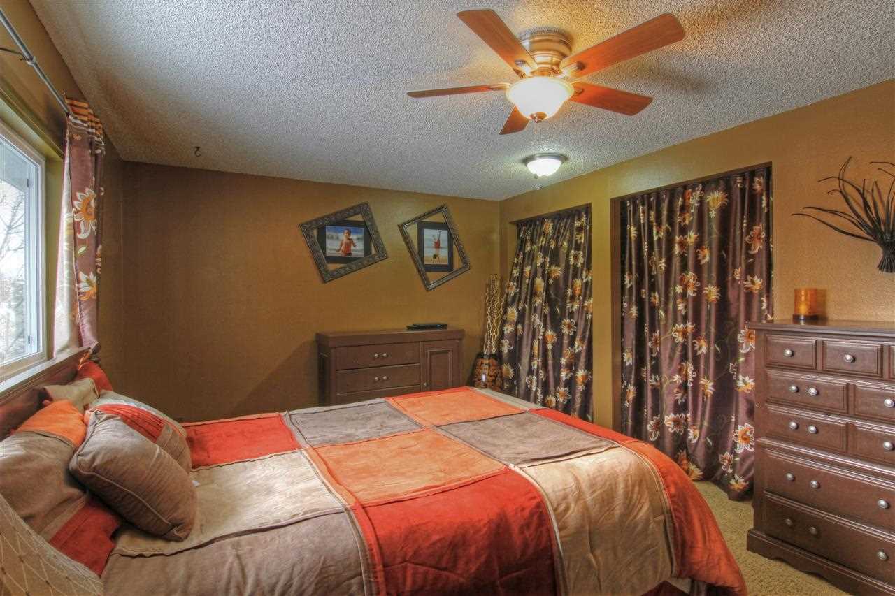 23419 E Wabash Ave - Photo 13