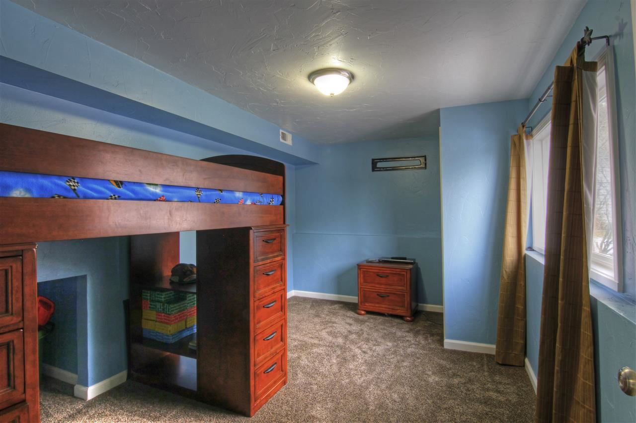 23419 E Wabash Ave - Photo 17
