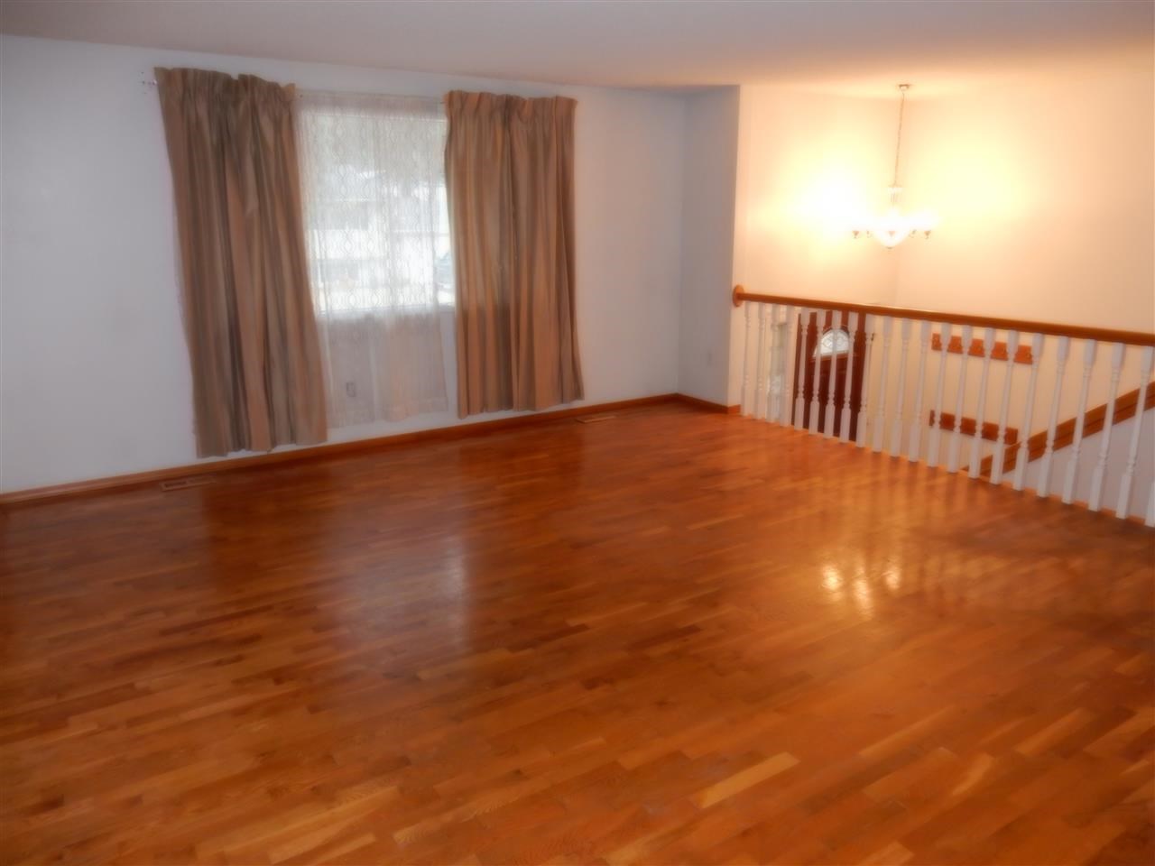 5915 N Oxford Dr - Photo 3