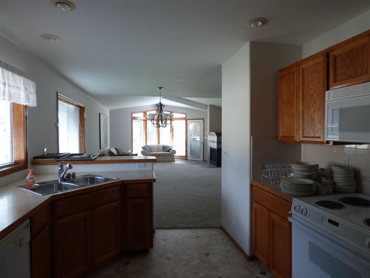 7421 W Johannsen Ave - Photo 10