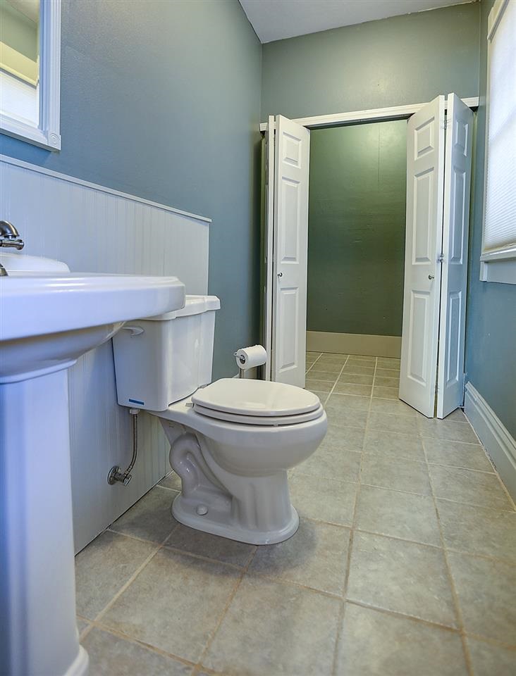 2918 W Sharp Ave - Photo 10