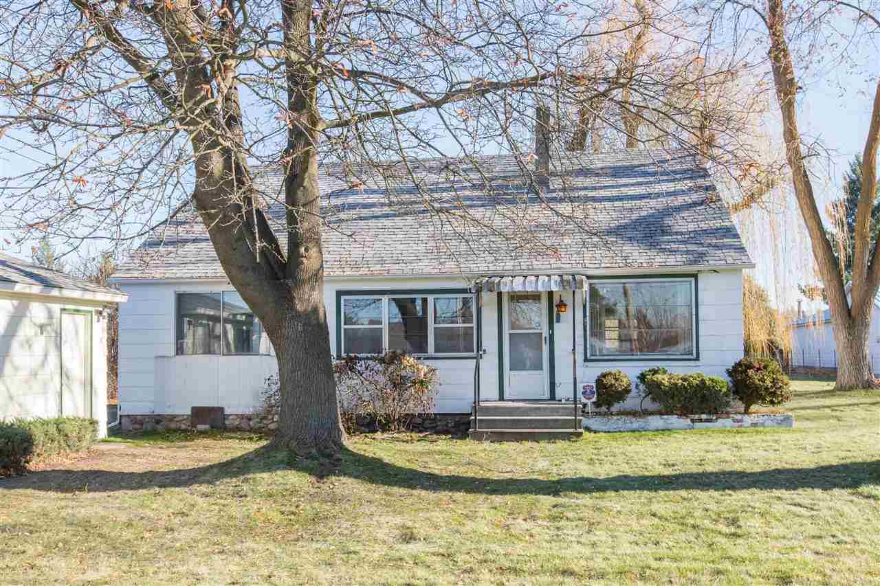 1411 S Bowdish Rd - Photo 1