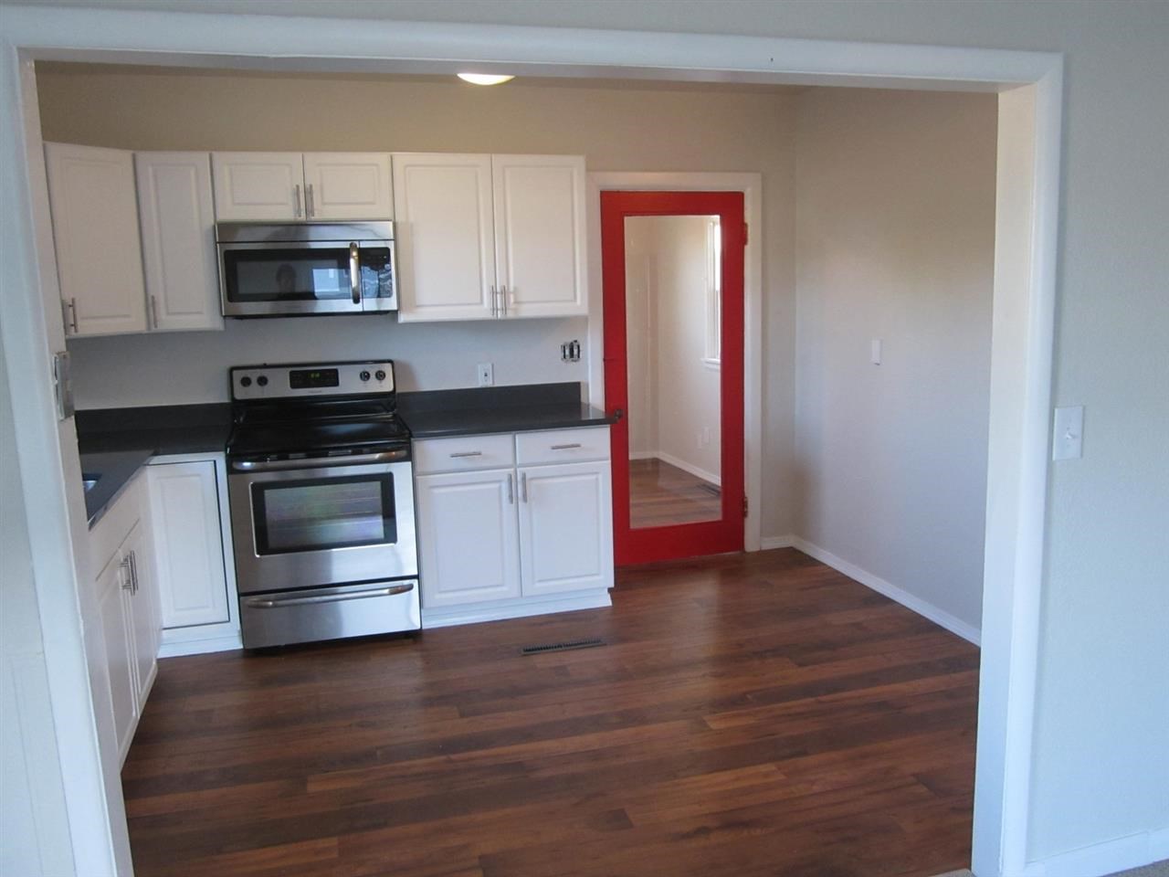 18211 E Montgomery Ave - Photo 19