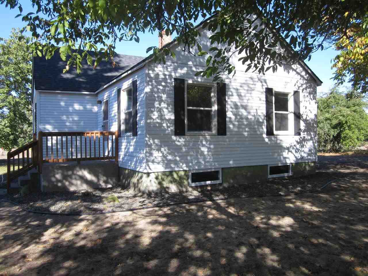 18211 E Montgomery Ave - Photo 10