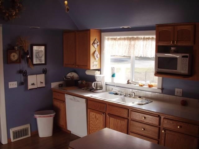 325 N Pine St - Photo 6