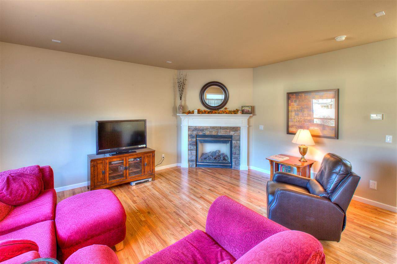 24879 E Ludlow Ave - Photo 8