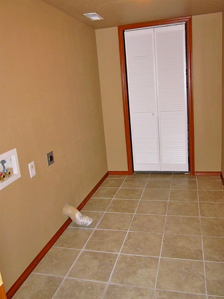 2011 N Bell Rd - Photo 18