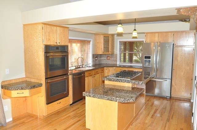 1614 S MOLTER - Photo 4