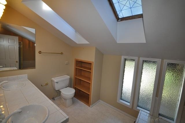 1614 S MOLTER - Photo 6