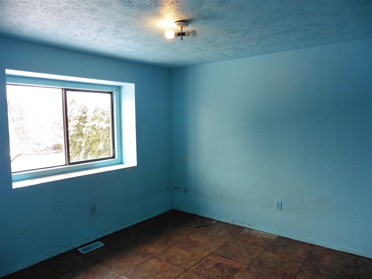 14709 E 17th Ave - Photo 8