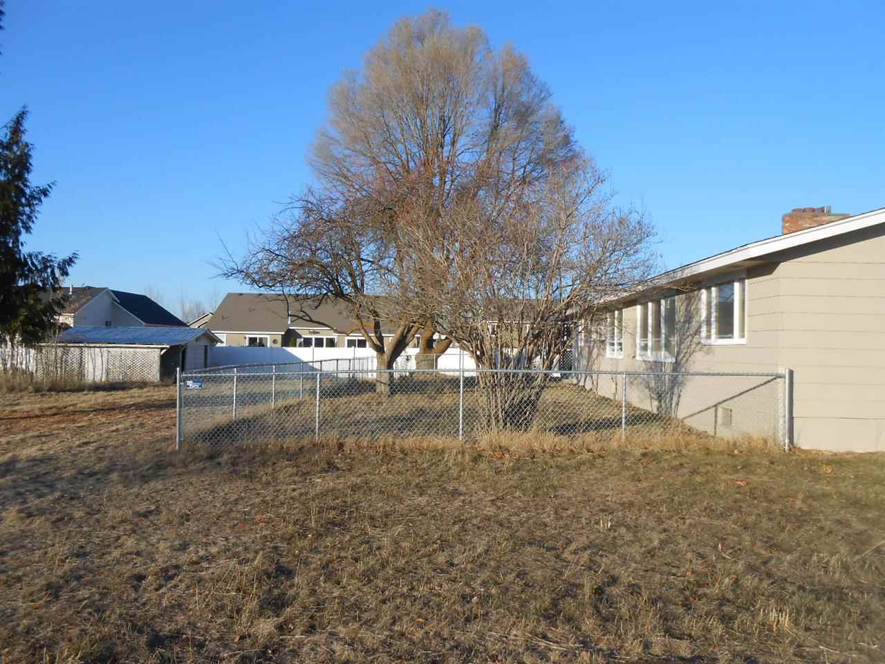 8905 N Dorset - Photo 4