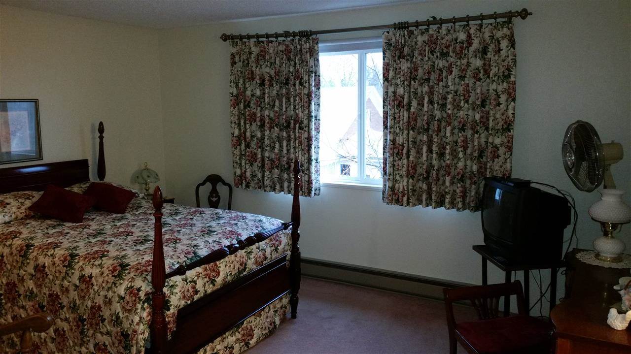 935 W Glass Ave - Photo 16