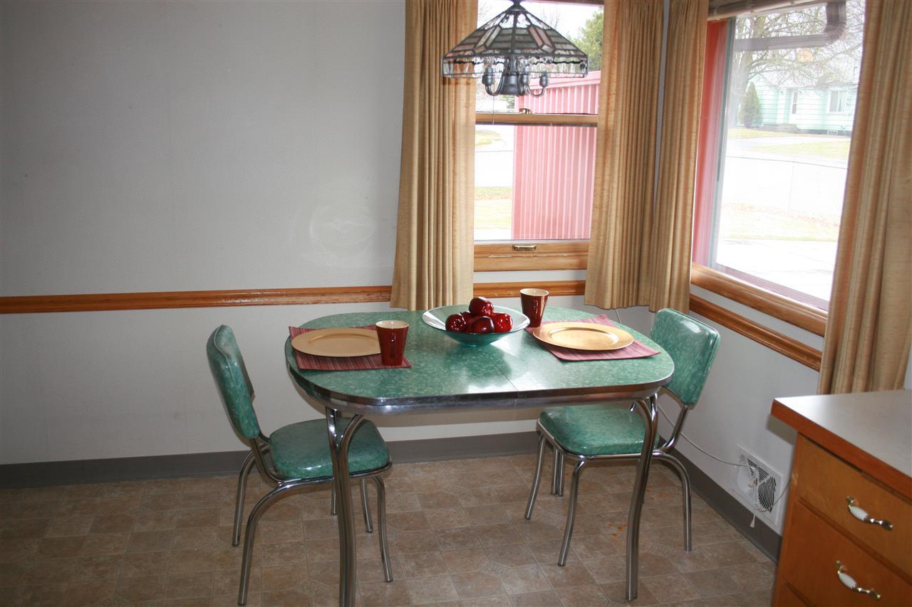 823 N PIERCE - Photo 4