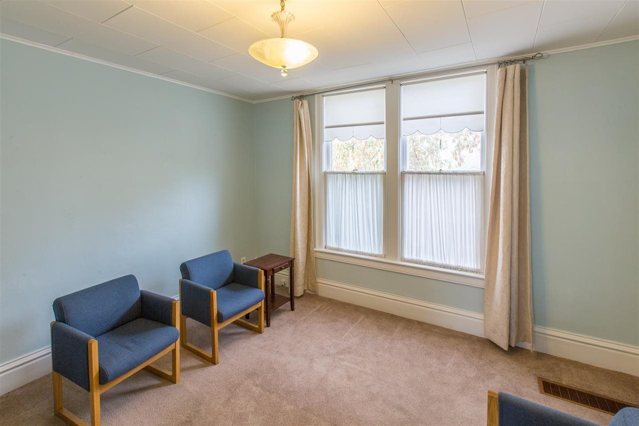 203 W shannon - Photo 7