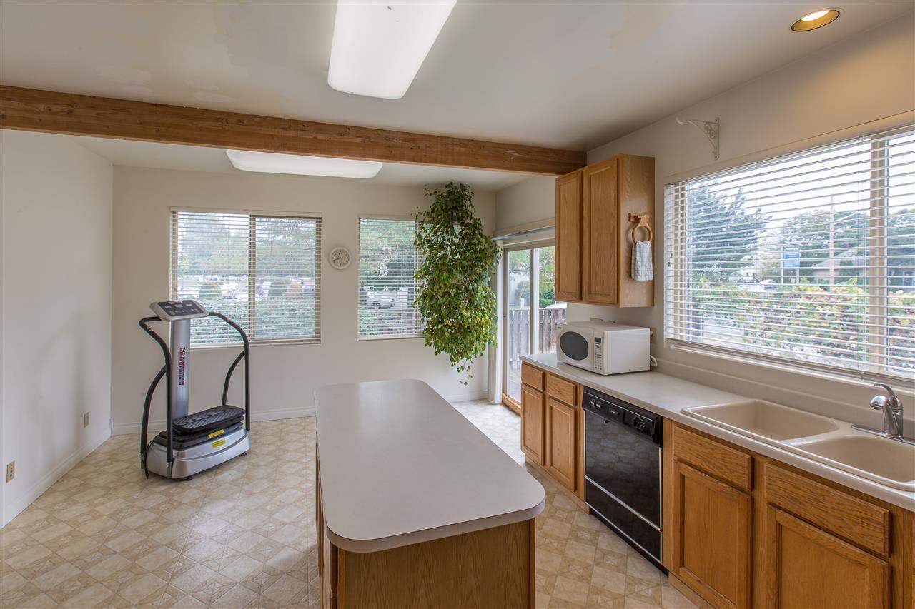 203 W shannon - Photo 10