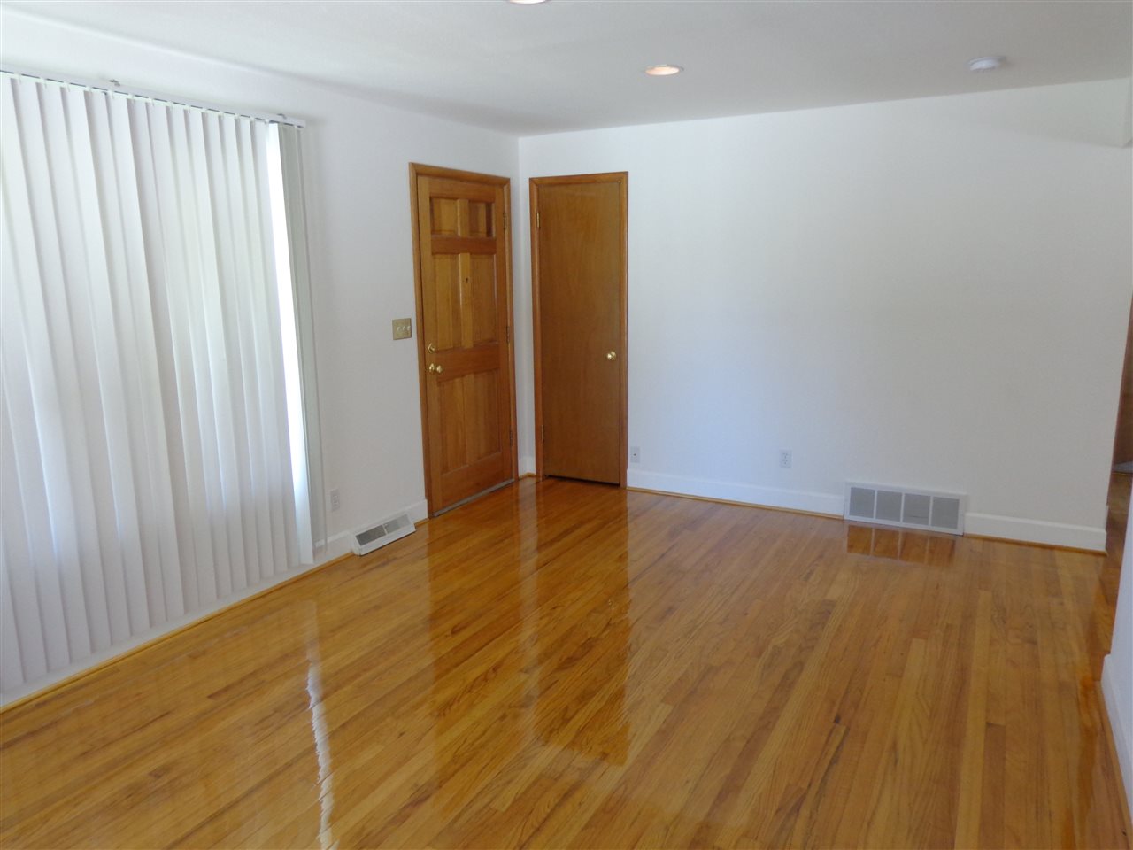 824 S FREYA - Photo 3