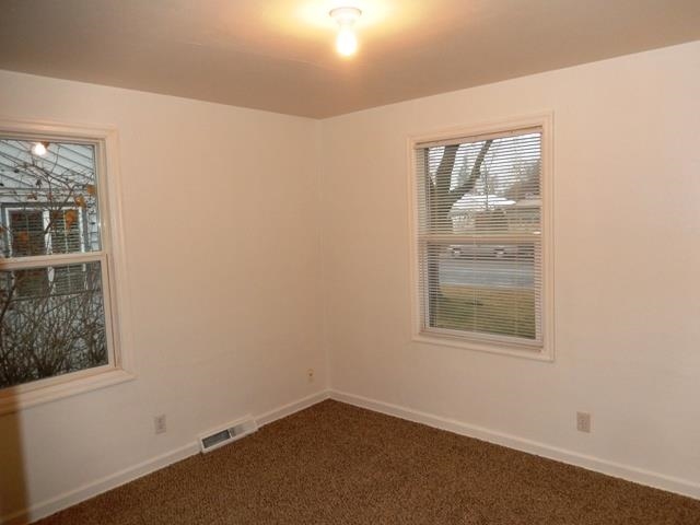 2803 W Everett Ave - Photo 5