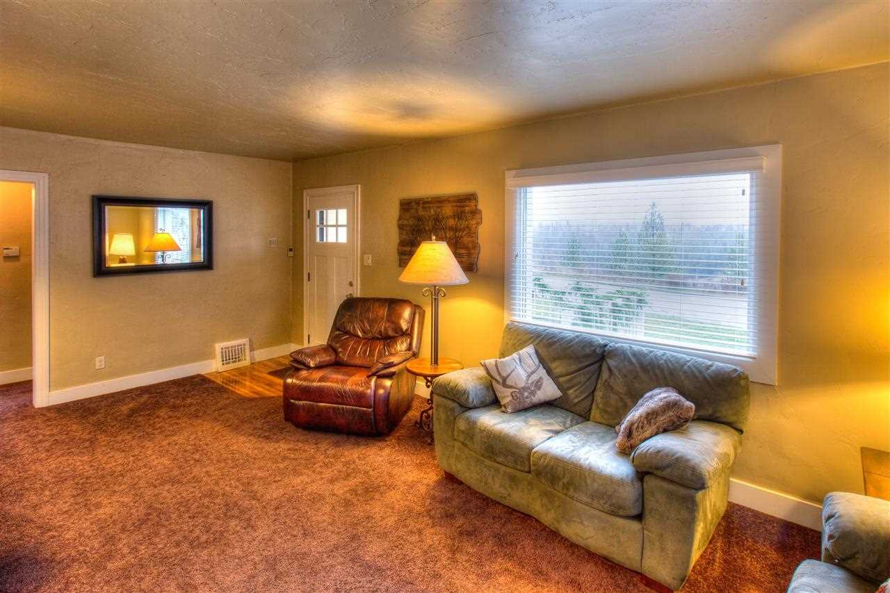 2920 W Riverview Dr - Photo 3